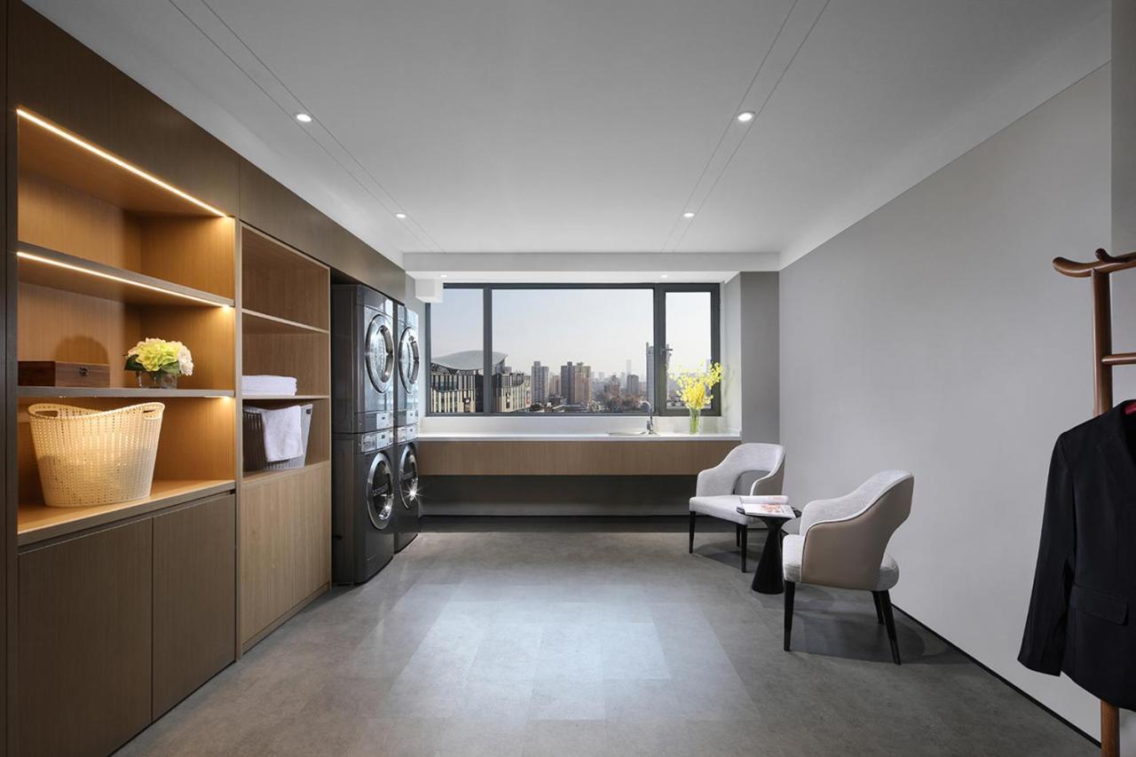 Holiday Inn Shanghai Huaxia By Ihg - Overlooking City Scenery At Sky View Restaurant 외부 사진