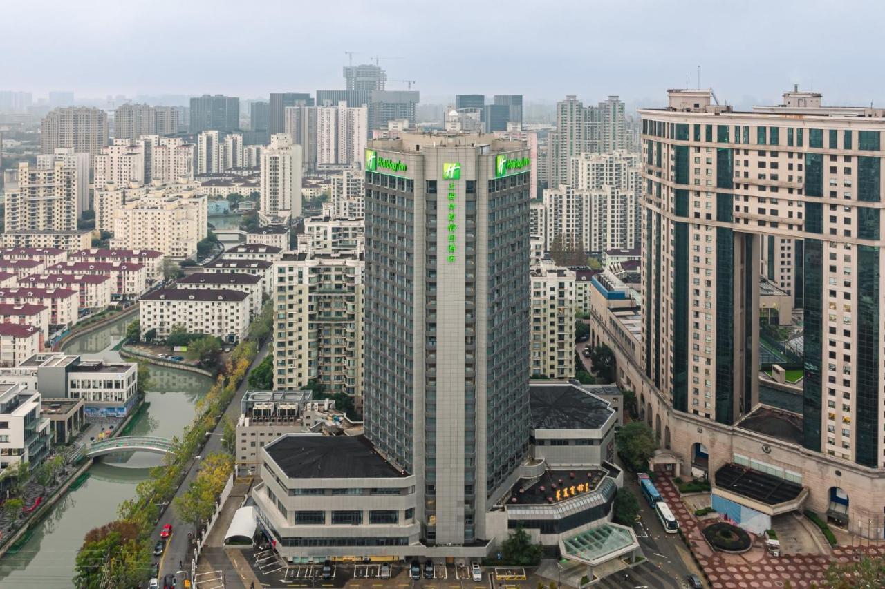 Holiday Inn Shanghai Huaxia By Ihg - Overlooking City Scenery At Sky View Restaurant 외부 사진
