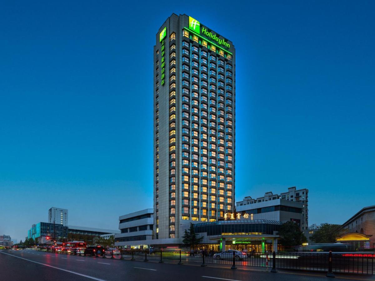 Holiday Inn Shanghai Huaxia By Ihg - Overlooking City Scenery At Sky View Restaurant 외부 사진